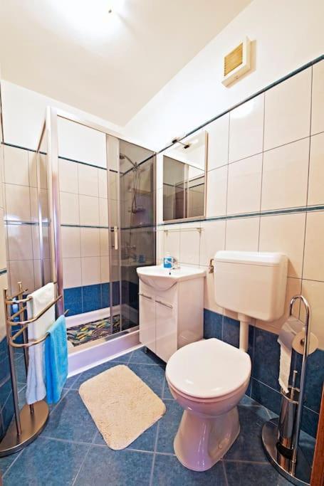 Cozy And Quiet Kercan With Free Bike Use Apartman
