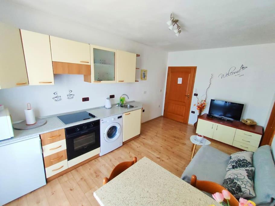 Cozy And Quiet Kercan With Free Bike Use Apartman Rovinj