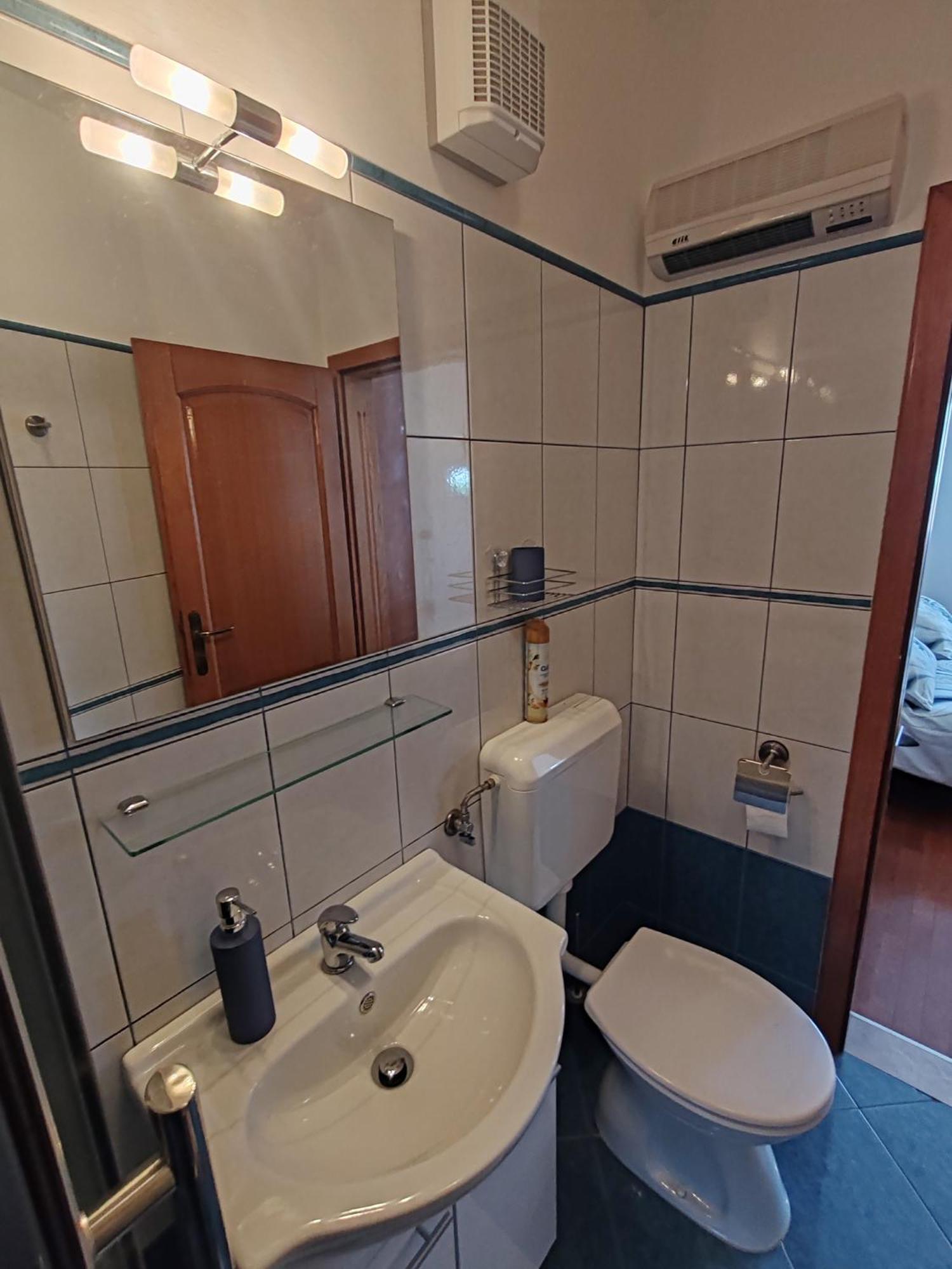 Apartment Cozy And Quiet Kercan With Free Bike Use
